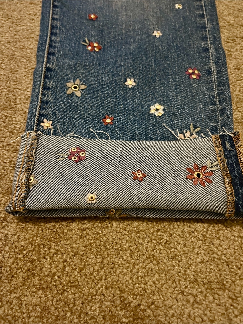 NWT Driftwood Charlotte Cropped Straight Blue Jeans Floral Embroidered Size 12 - Picture 5 of 11